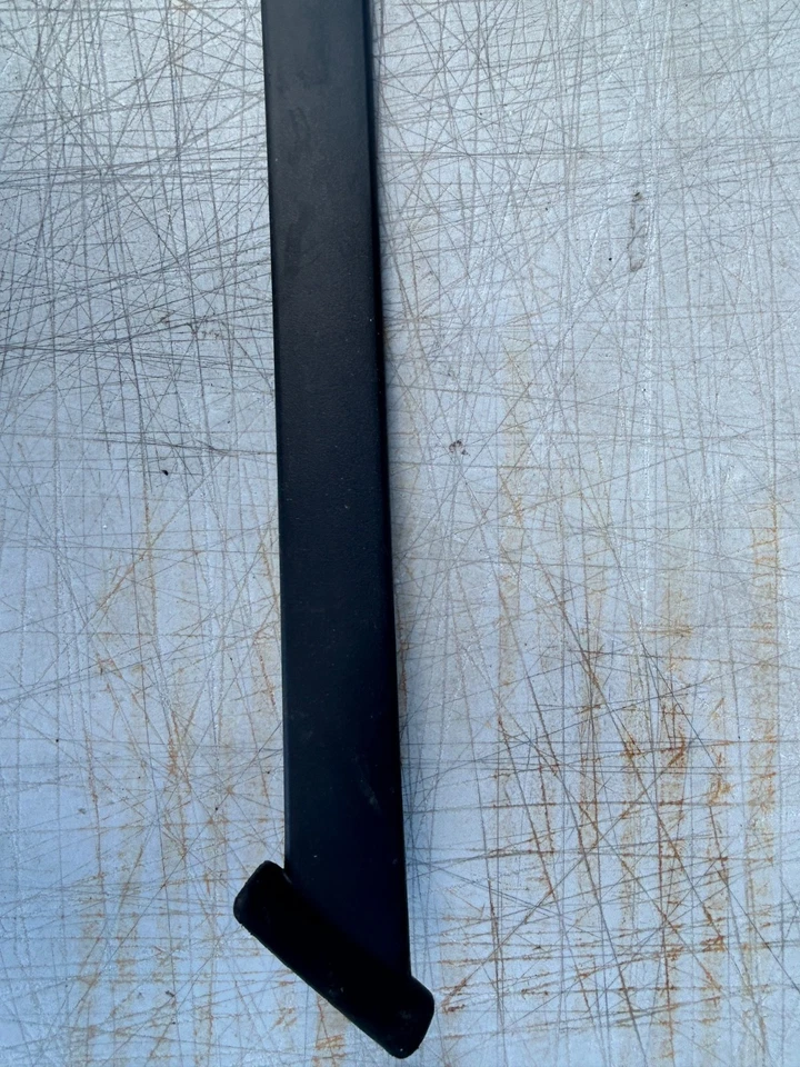 Buick Lesabre 1995 puerta delantera interior moldura ventana divisor lado izquierdo OEM Foto 4 de 4