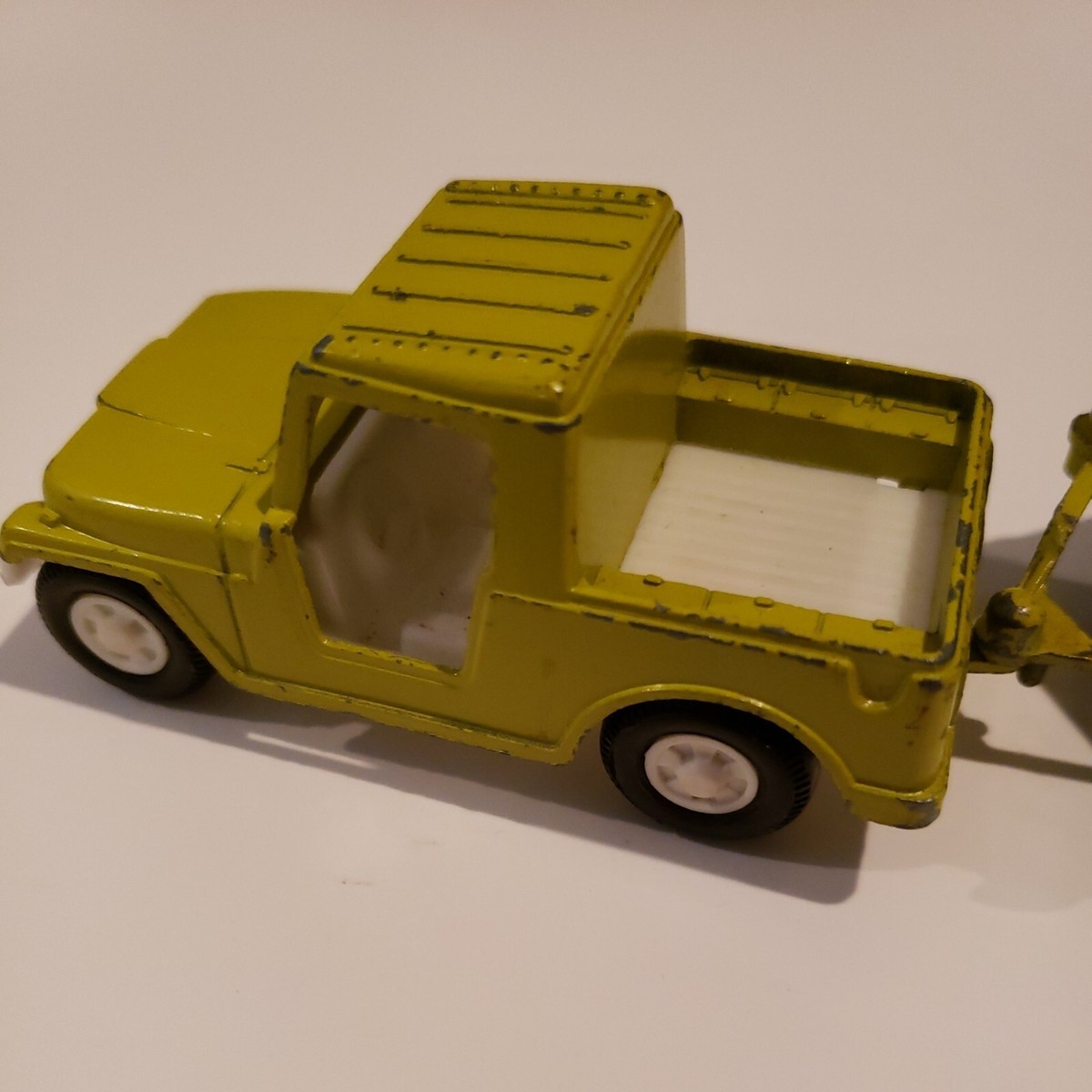 ミニカー TOOTSIETOY LAND ROVER JEEP & TRAILER 1969 TOOTSIETOY JEEP & UTILITY TRAILER MATCHED PAIR LIME
