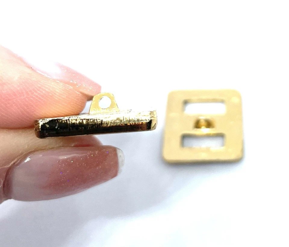 6pcs X 18.5mm Square Gold Cast Metal Cut Out Shank Grain Finish Buttons - Image 4 of 4