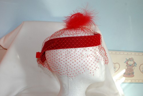 Vintage, RED velvet and net ladies hat. Hats - Picture 3 of 8