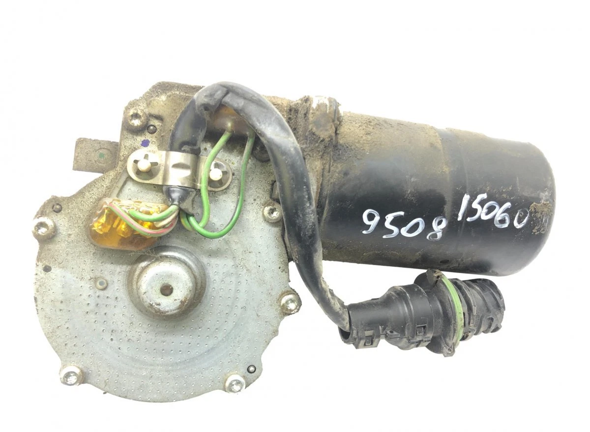 W58773 84092308 Windscreen Wiper VALEO Motor RHD For VOLVO Trucks 