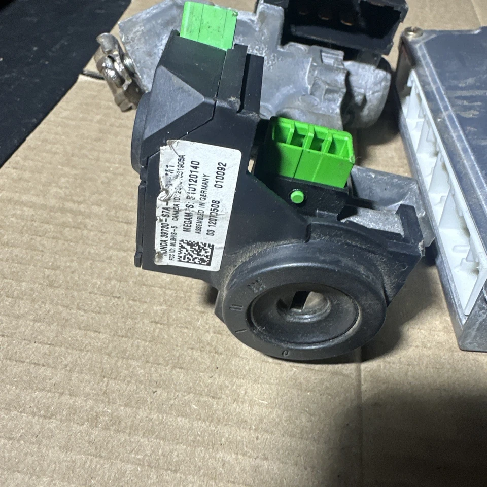 02-05 CIVIC SI EP3 ECU And Key Immobilizer OEM Stock TESTED K20A3 5-SPEED MANUAL - Image 3 of 4