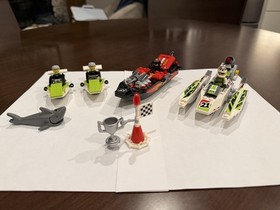 LEGO World Racers: Jagged Jaws Reef (8897) And 2 Sets 30031