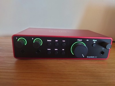 Focusrite Scarlett 2i2 4th Gen USB Audio Interface - Open Box / unbenutzt