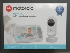 New in Box Motorola MBP44A Baby Monitor 4.3 inch Hubble