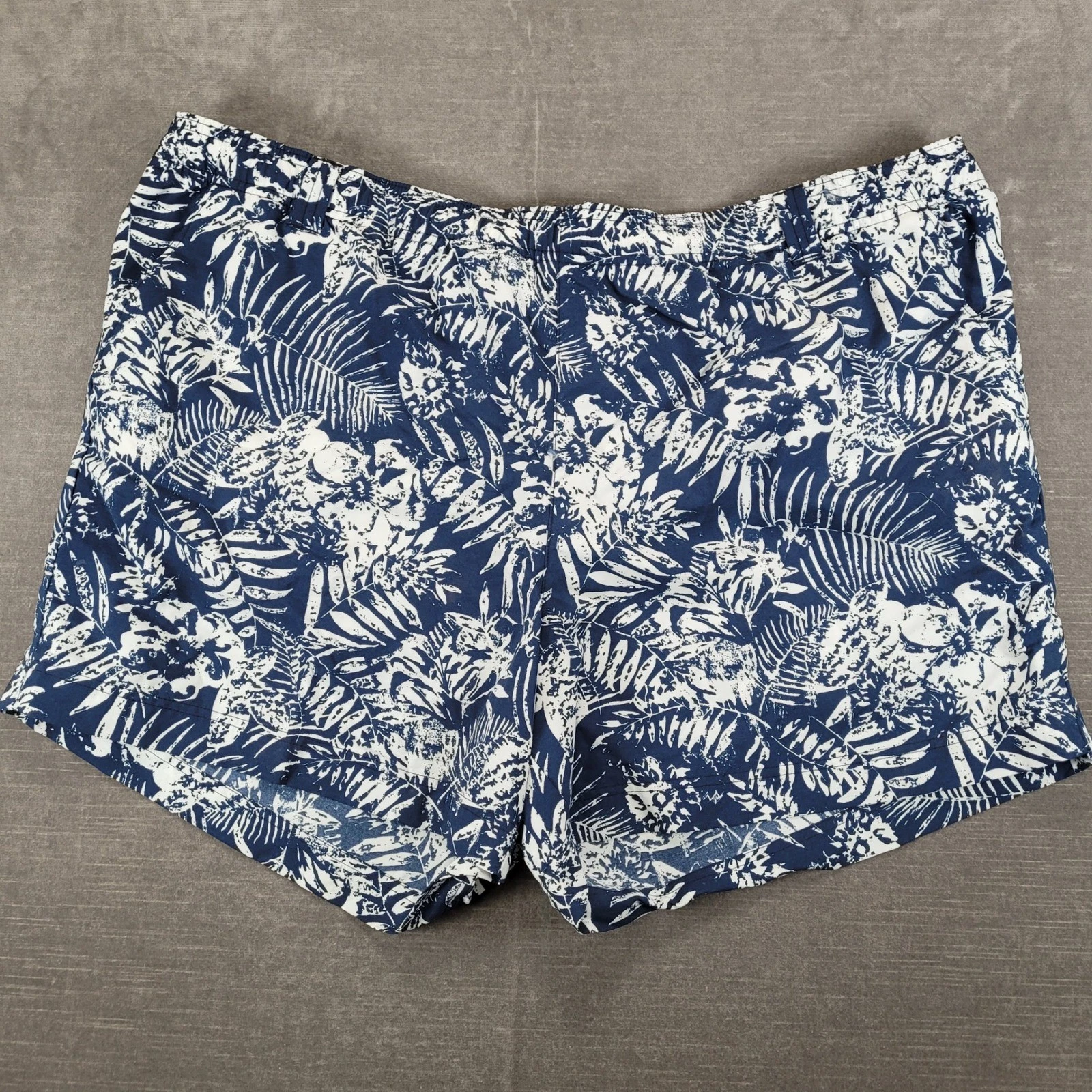 Columbia PFG Mens XXL Blue White Tropical Floral Fishing Shorts Performance Gear