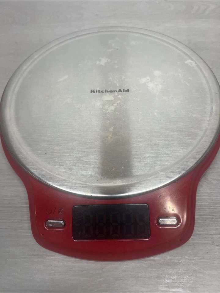 New in Box KitchenAid Digital Scale Empire Red (HERA) Up to 22 lbs. - Image 2 of 3