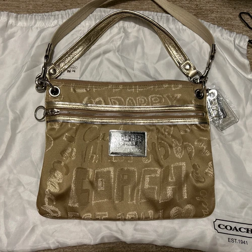 Borsa Coach Poppy oro e argento metallizzata Signature Story Patch Glam usata in ottime condizioni 15303 Med