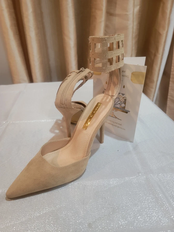 Tacones/bombas de tacón de aguja de gamuza sintética correa al tobillo Liliana Windowpane talla 7,5 Foto 4 de 4