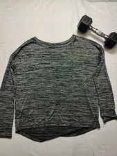 Gap Women's gray round Neck Pullover Sweater Soft Size Medium M Casual B-338