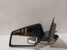 Used Right Door Mirror fits: 2009 Chevrolet Traverse Power manual folding w/o tu