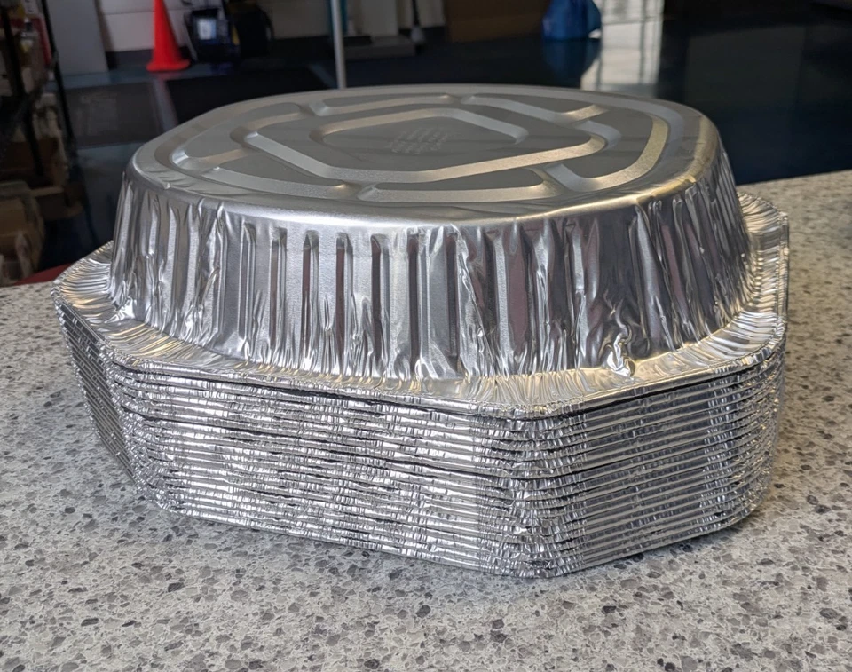 Aluminium Foil pans - 4 pack Large Disposable Aluminium Foil Roasting Pan  - Image 2 of 3