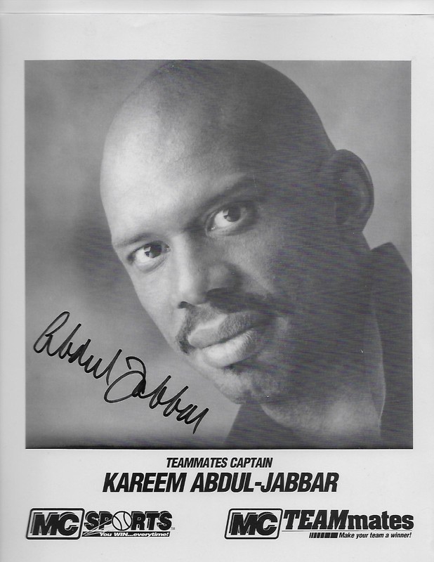RARE 1990s AUTOGRAPHED Kareem Abdul Jabbar Promo. Basketball Photo MC Teammates