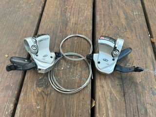 Shimano XT SL M750 mountain bike Trigger shifters 3 x 9 with indicators
