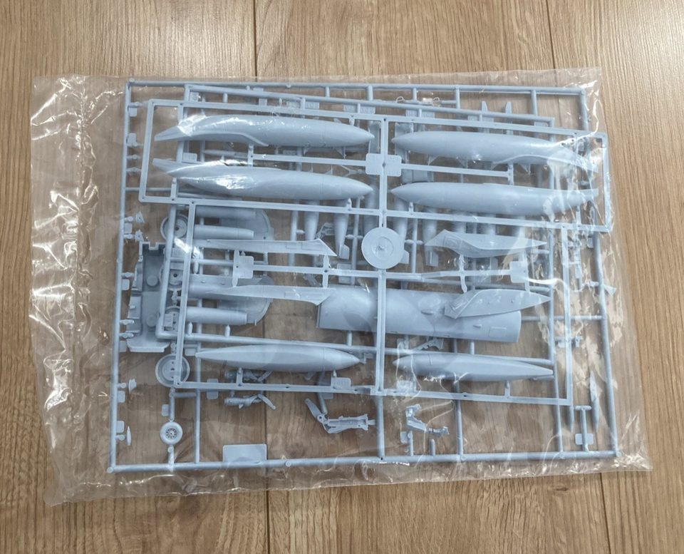 L289 Airfix Model Kit 08101 - H.S. Buccaneer S2/S2C/S2D/SMk50 - 1/48 ...