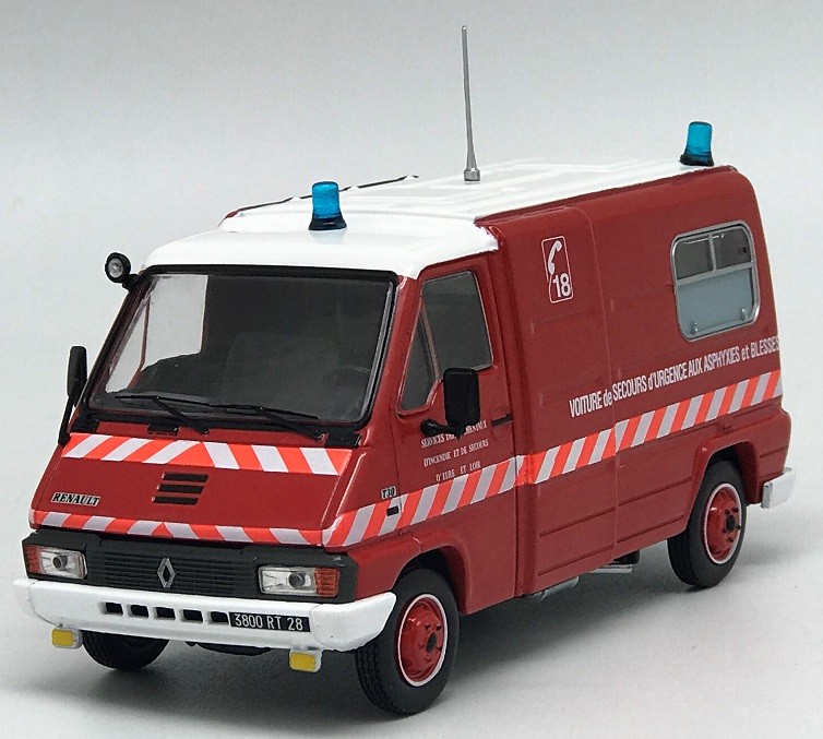 Miniature RENAULT Master T30 SANICAR VSAB pour compléter une collection d'ambulances