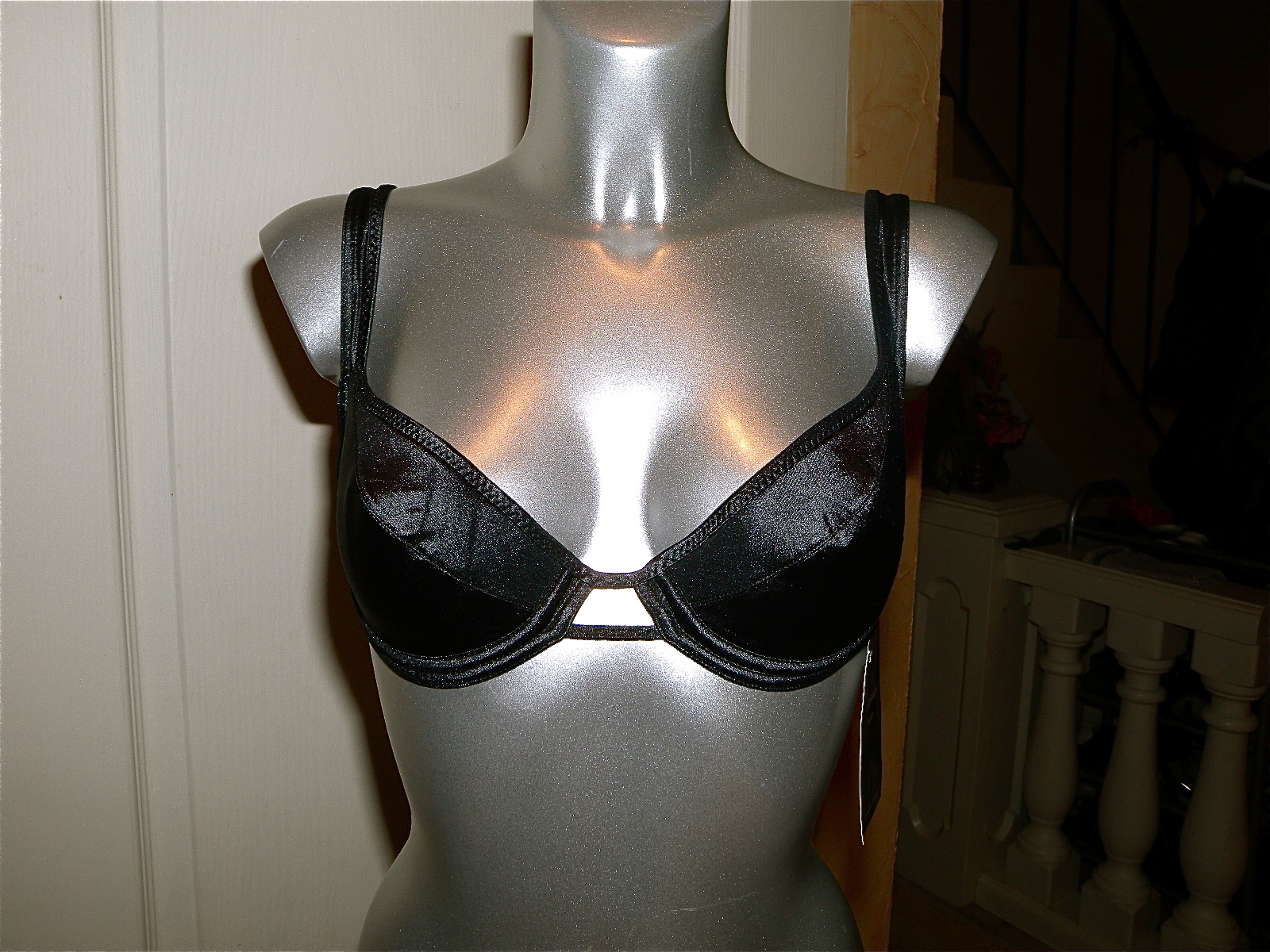 Picture 2 of 4