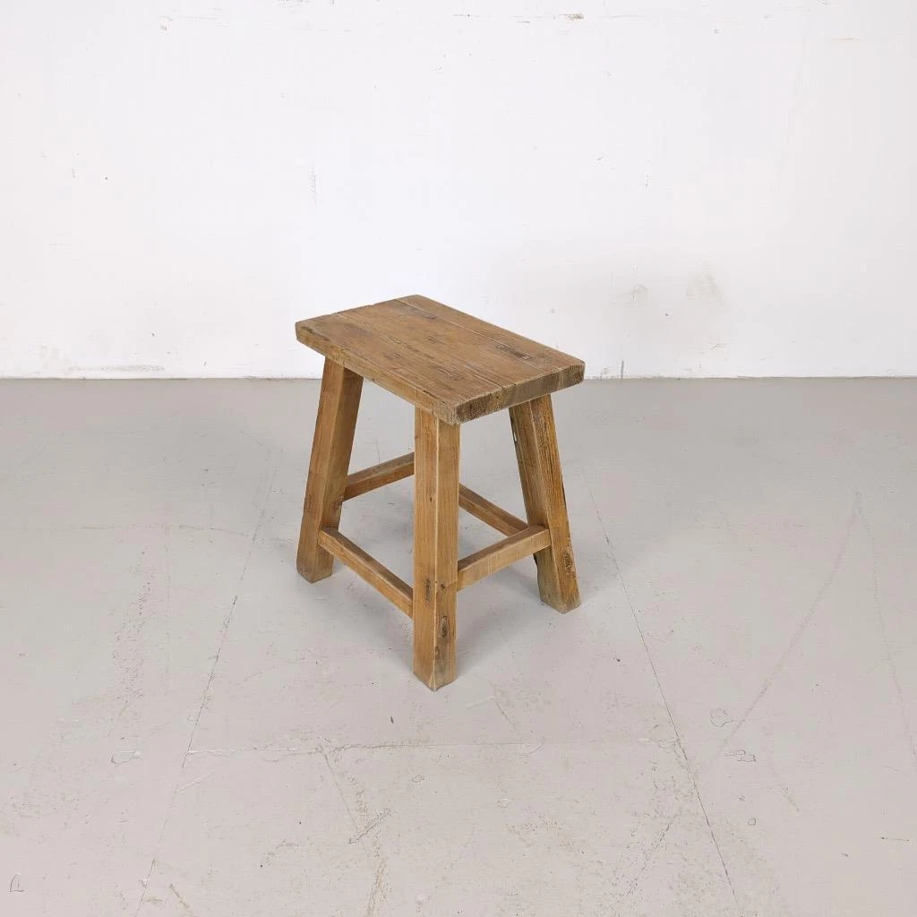 VINTAGE RUSTIC ANTIQUE WOODEN STOOL MILKING EXTRA LARGE No W429