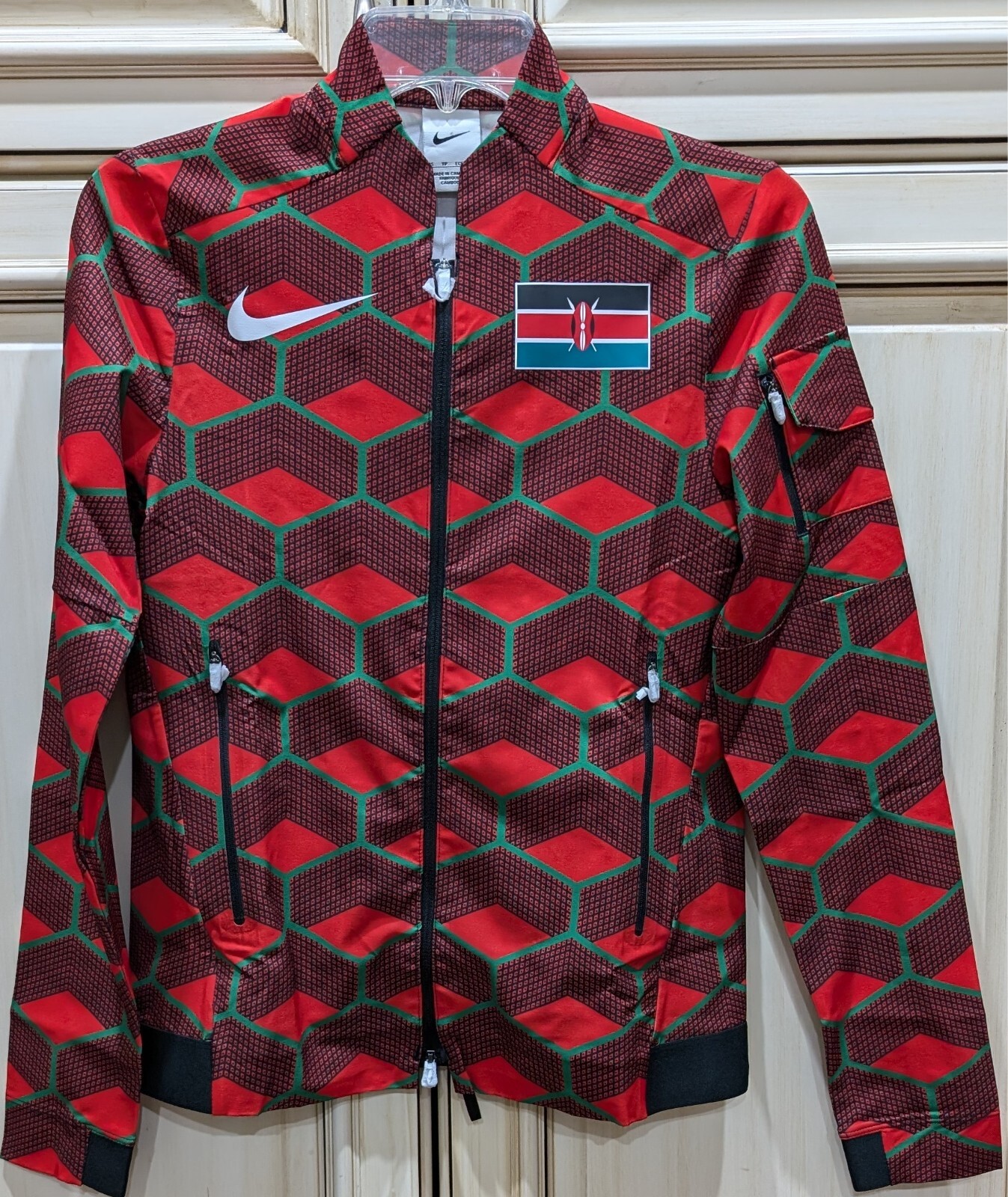 NEW Women's Size XS Nike Pro Elite Team Kenya Podium Zip Track Jacket CI8789-602