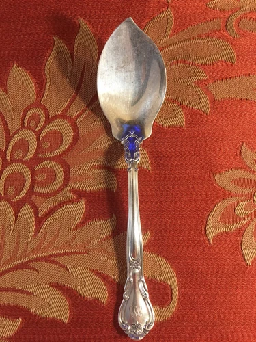 1895 ANTIQUE STERLING SILVER JELLY SPOON CHANTILLY PATTERN. MONOGRAMMED. 6 1/8”