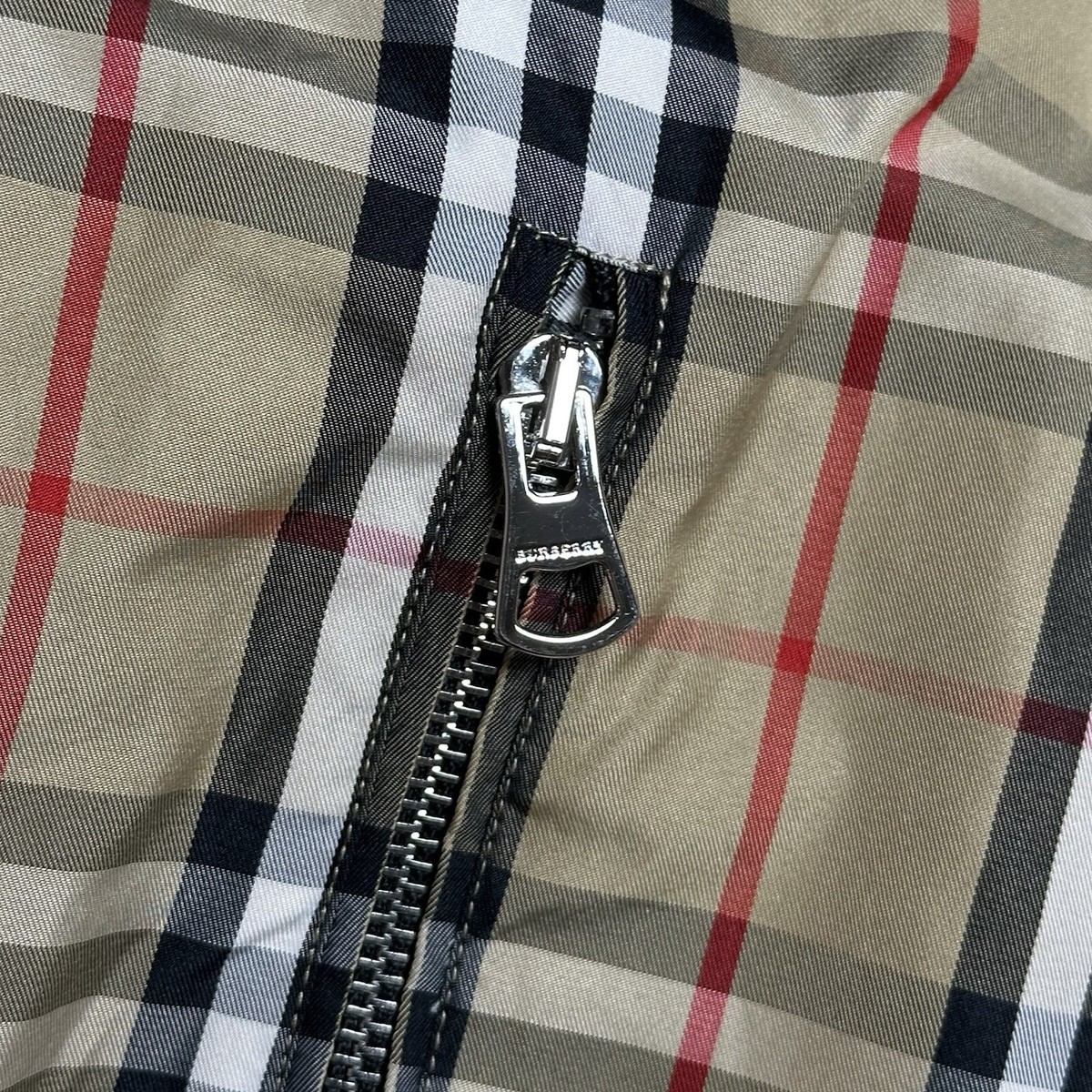 Burberry London England Windbreaker Jacket Reversible Plaid Black