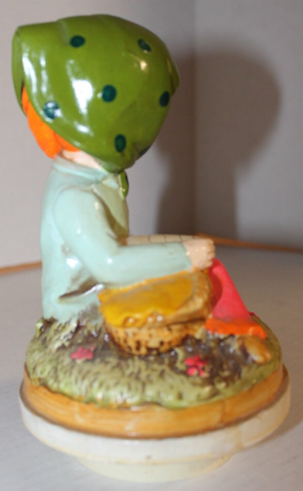 VINTAGE SANKYO JAPAN NEON CHALKWARE MUSIC BOX (PLAYS SOMEWHERE OVER THE