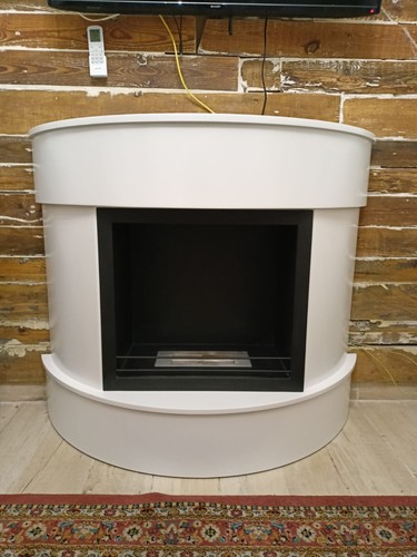 Camino a bioetanolo in legno bianco con bruciatore - Foto 6 di 8