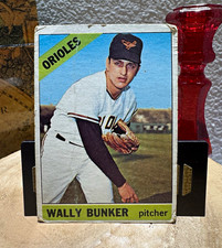 Topps 1966 Wally Bunker Baltimore Orioles Baseball Rookie Card #499. rookie card picture