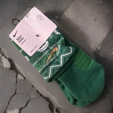 Nike Elite Crew Socks Santa 1 Pair Size Mens 6-8; Wmns 6-10; Youth 5Y-7Y