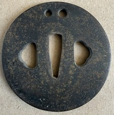 Tsuba Ancienne en Fer - Garde de Sabre Japonais Katana/Wakizashi