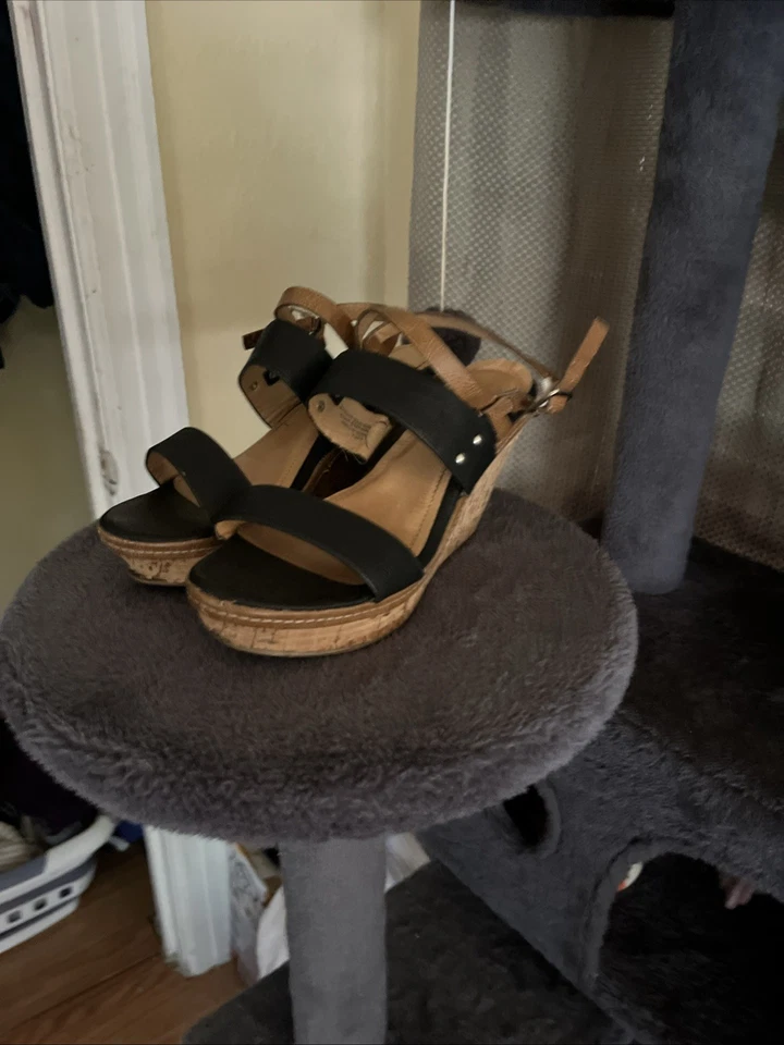 Sandálias de salto JESSICA SIMPSON feminina preta 2 cunha de cortiça biqueira aberta com tiras 6.5 - Imagem 4 de 4