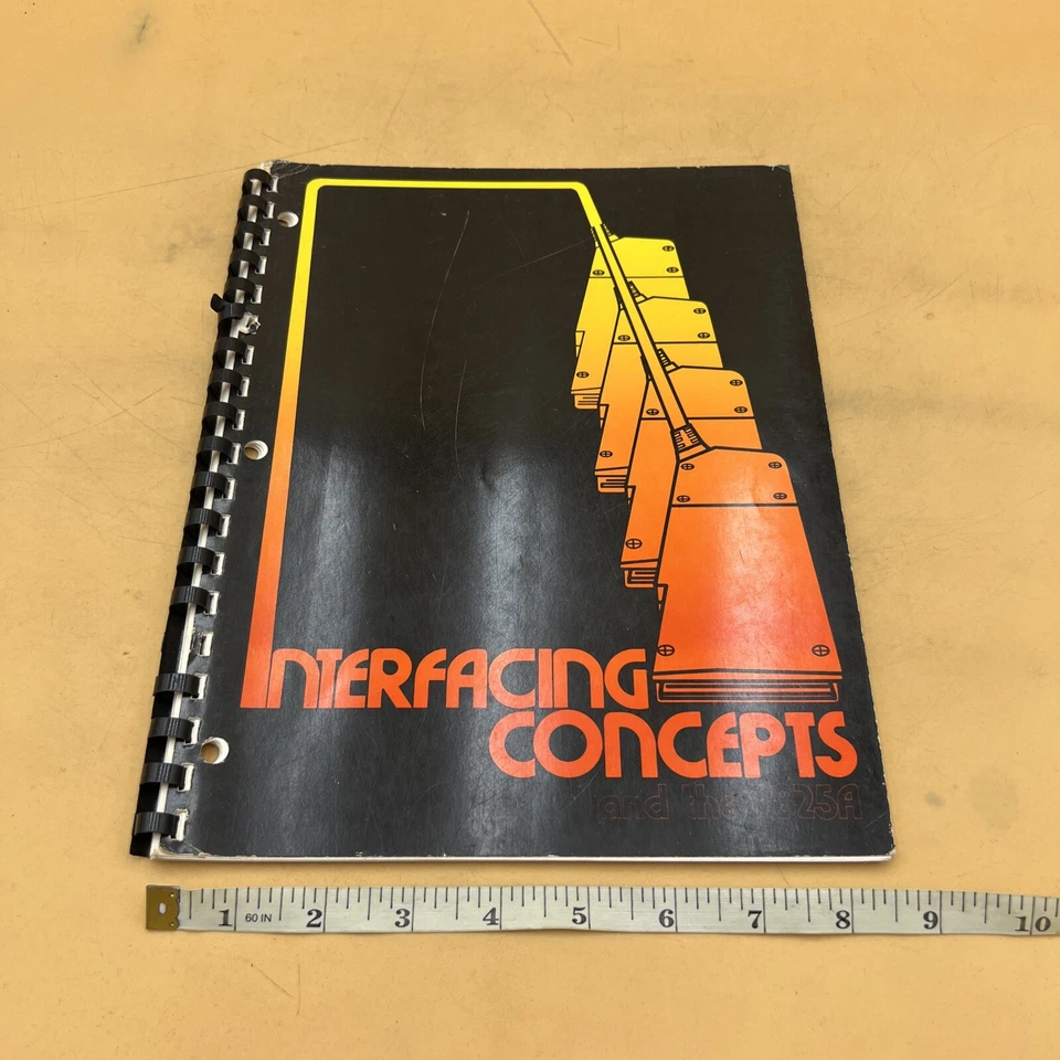 HEWLETT PACKARD HP INTERFACING CONCEPTS AND THE 9825A, Part No. 09825-90060 - Image 2 of 4