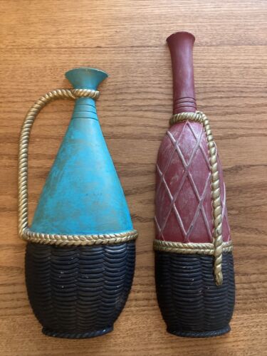 Sexton Wine Bottle Jug Cast Metal 3D Wall Hanging Plaques Blue Red Gold 2 Pc USA - Picture 1 of 15