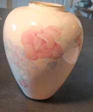 VTG LENOX Chatsworth Vase w/ Flower Pattern 24K Gold Trim 9" Tall Made In USA
