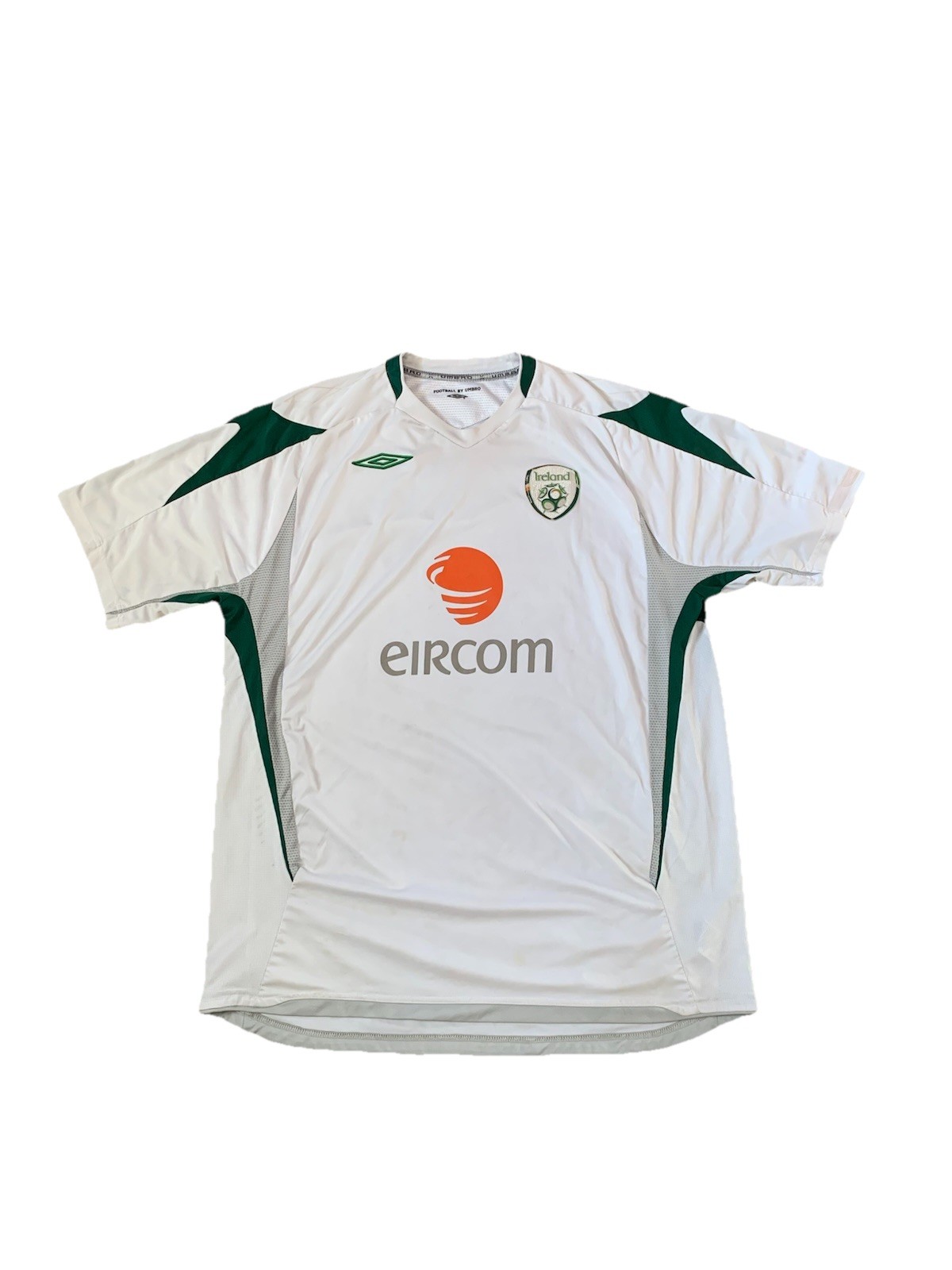 Vintage Umbro Ireland Soccer Jersey Size XXL (Pre-owned)