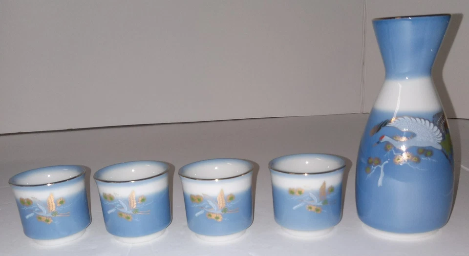 Kutani Blue & White CRANE Bonsai Porcelain SAKE Set 5 Piece Vintage Japanese - Image 2 of 4