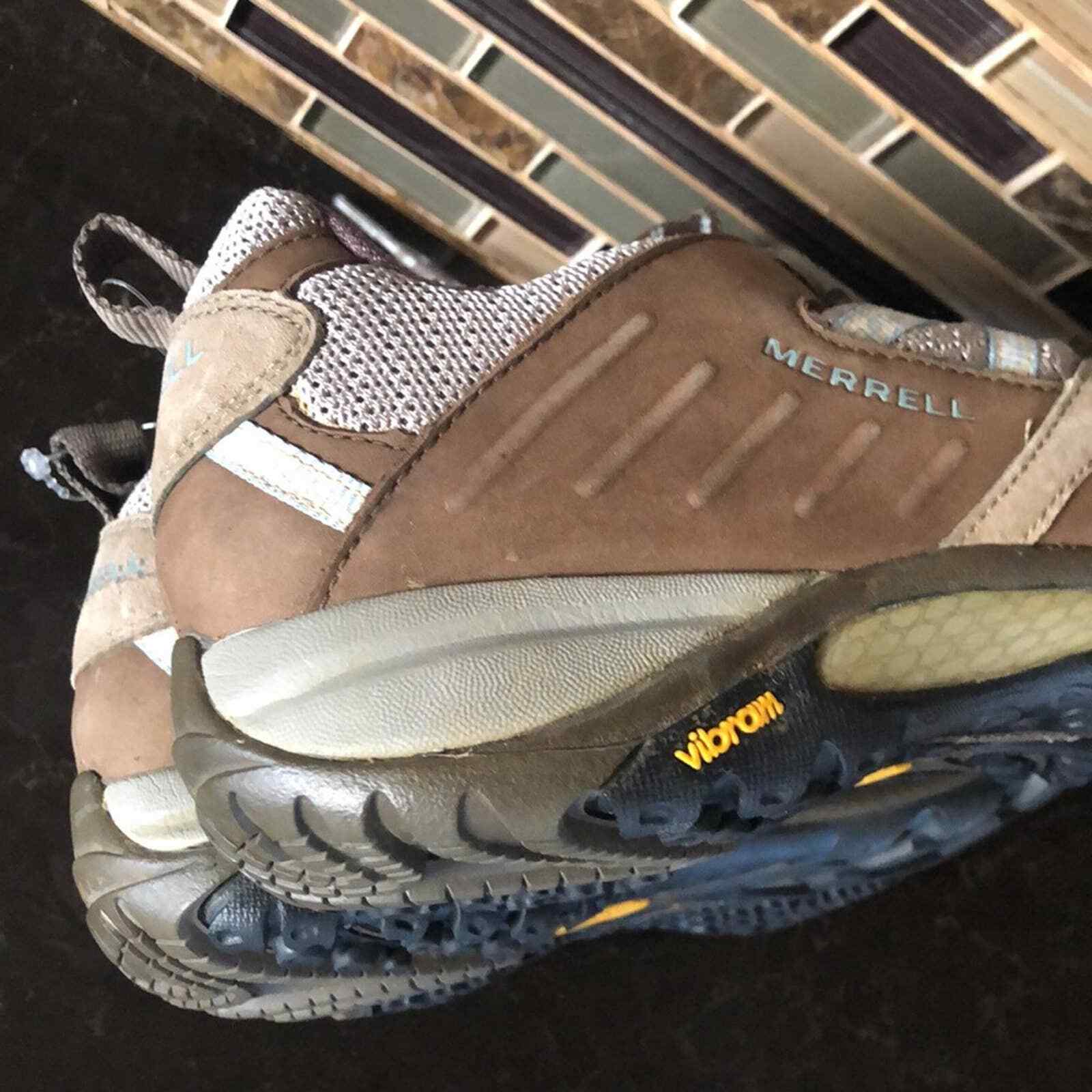 Merrell vibram sole hiking activity sneakers shoes Gem