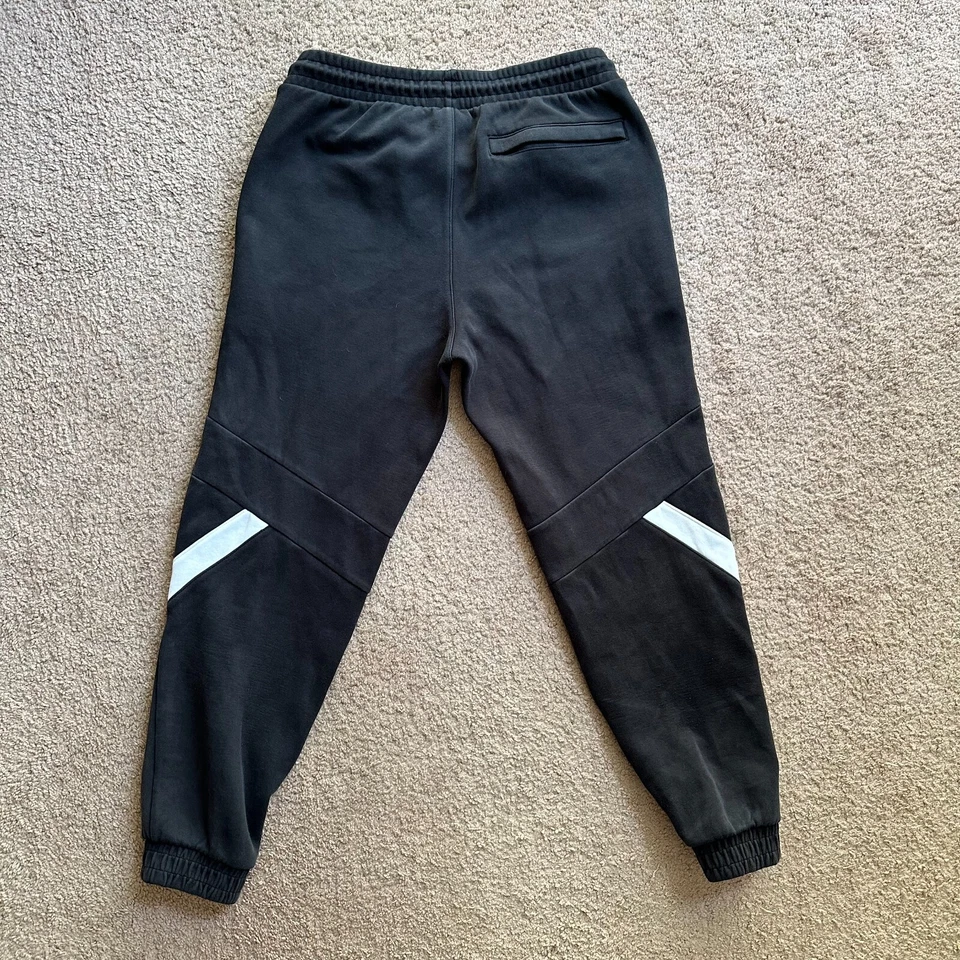 Puma Sweatpants Womens Large (30x27) Black Mid Rise Tapered Leg Logo Pockets - Image 3 of 4