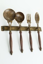 SET MESTOLI Küchenzubehör Messing gebürstet & Holz Wanddekoration