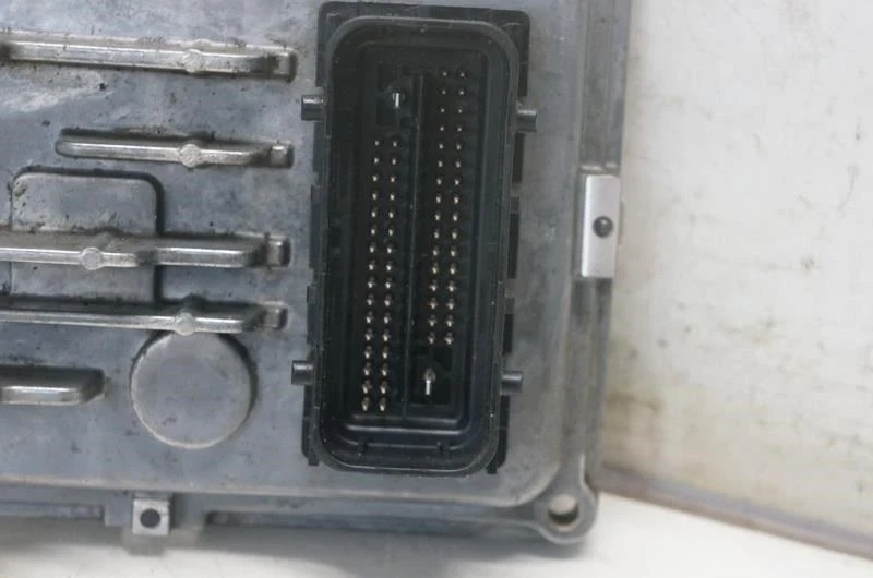 Chevrolet Silverado 3500 2019 módulo de control de transmisión 24285824 OEM Foto 2 de 4