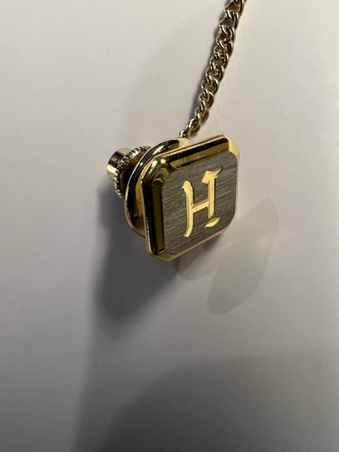 Tie Tack Pin Letter H Initial Vintage Two-tone Square Pin (A37) - Picture 4 of 8