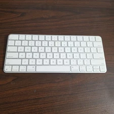 Apple Magic Keyboard Model A2450 Silver WHITE