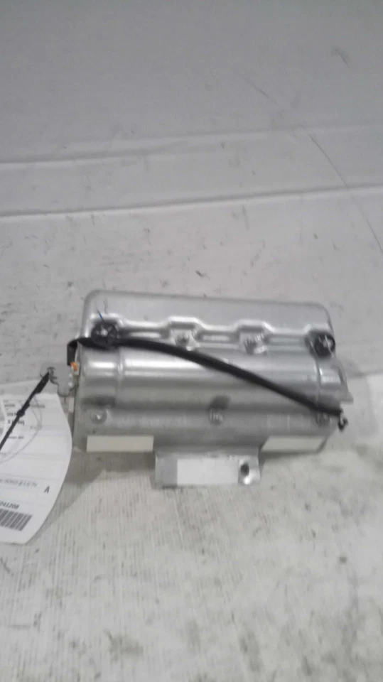 Used Right Instrument Panel Air Bag fits: 2008 Chevrolet Impala passenger dash R - Image 2 of 4