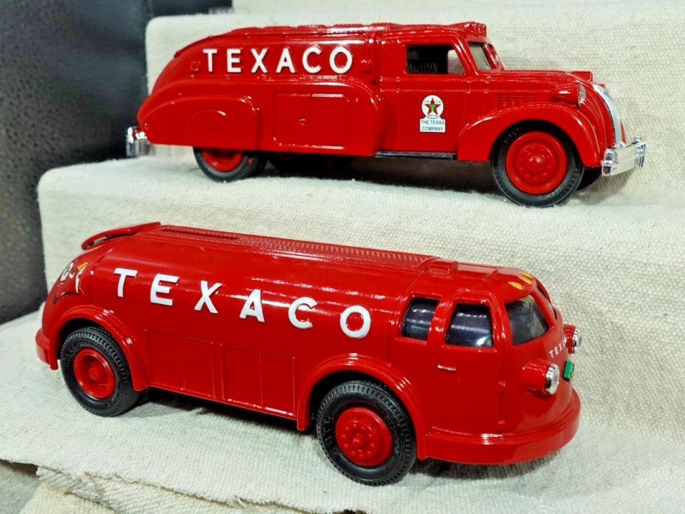 Ertl 39 Dodge Airflow y 1934 Diamond T Doodle Bug Texaco 1/24 Foto 2 de 4