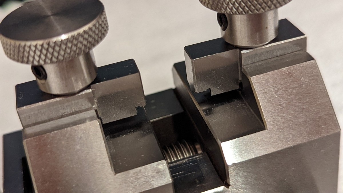 LINK SEPARATOR TOOL FOR ROLEX JUBILEE BRACELET 1500 69173 13MM