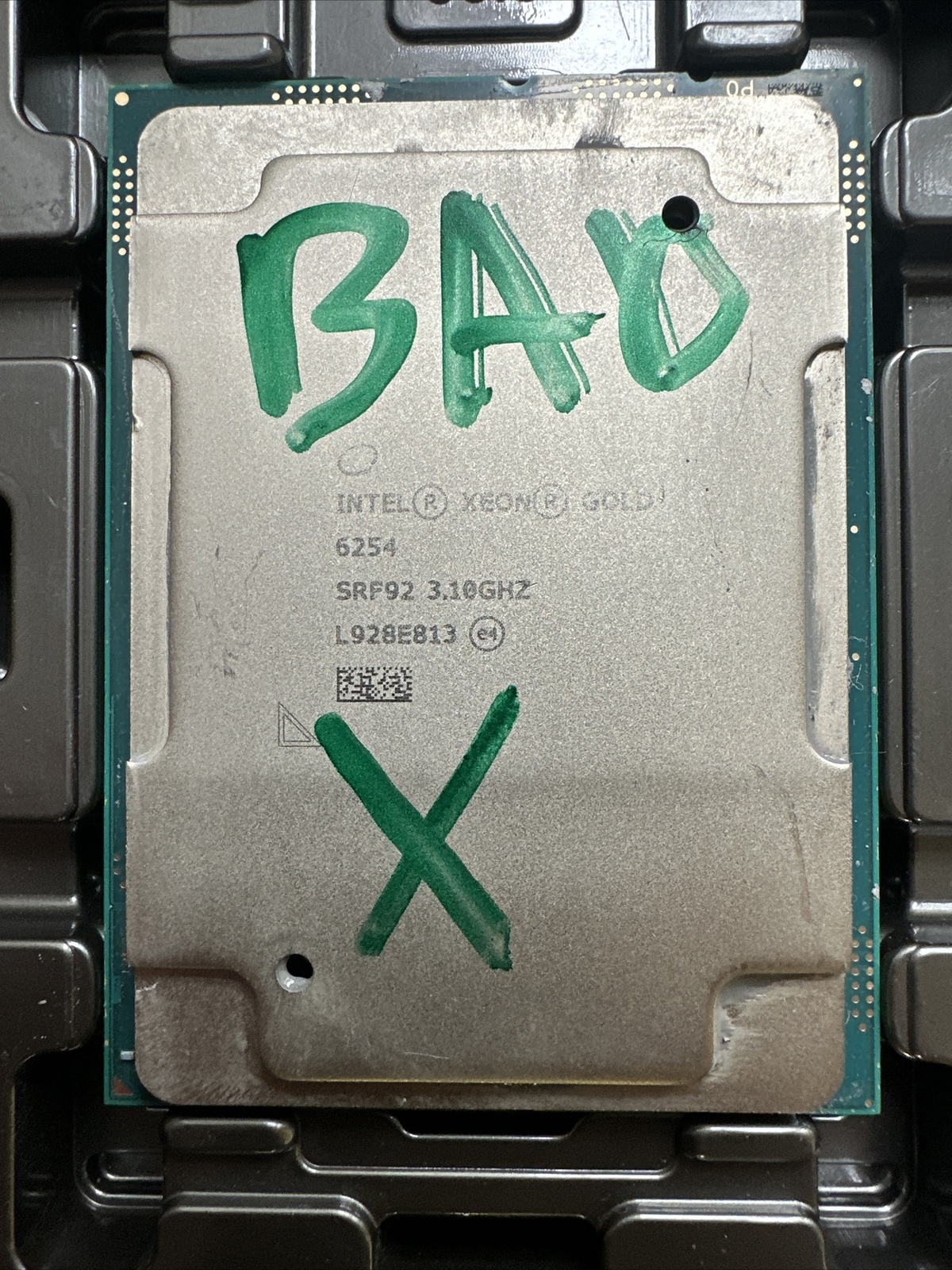 SRF92 Intel Xeon 18 Core Processor Gold 6254 3.10ghz 24.75mb - Foto 13