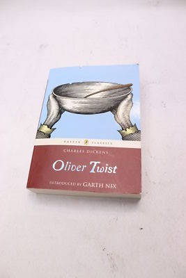 Oliver Twist Puffin Classics Paperback
