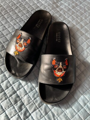 Gucci slides men Beautiful black with Gucci animal design Year