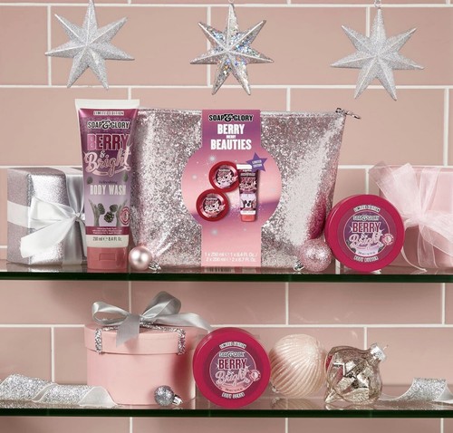 Soap & Glory Berry Merry Beauties Bath & Body Gift Set~Limited Edition~Gift Bag - Picture 3 of 22