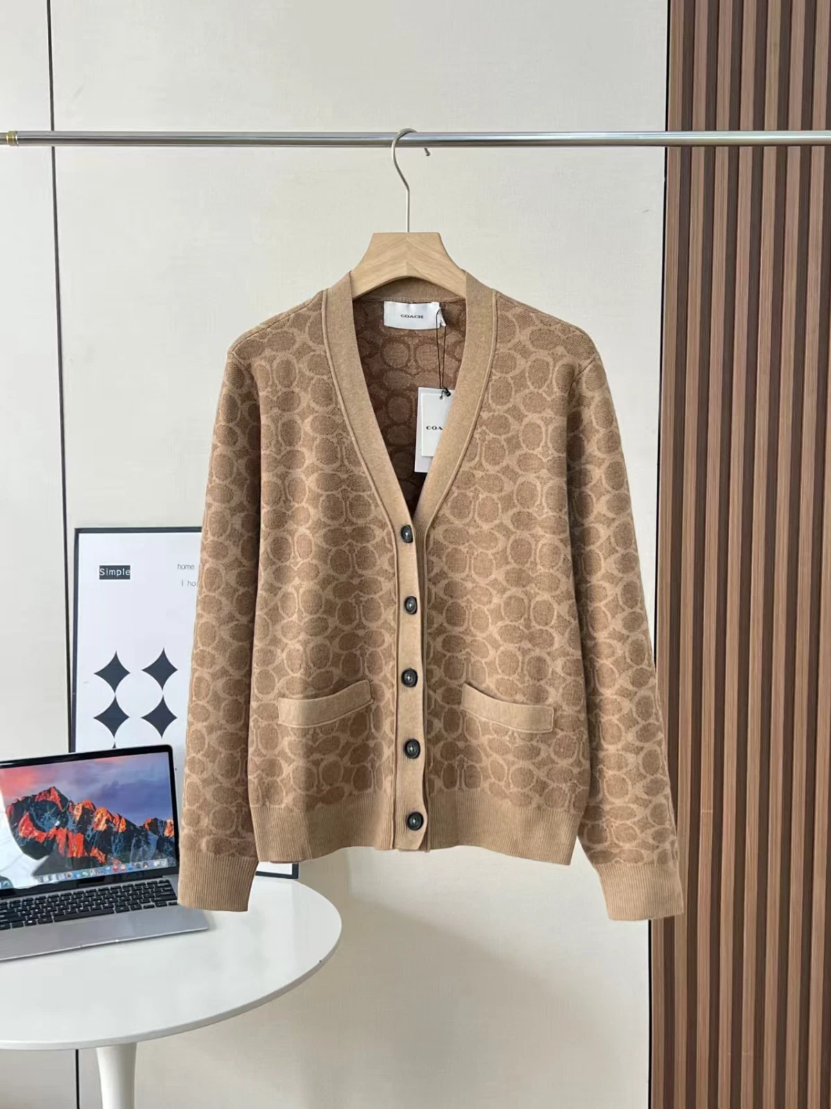 NWT COACH Women’s Yellow brown sweater cardigan Organic Cotton
Opens in a new window or tab